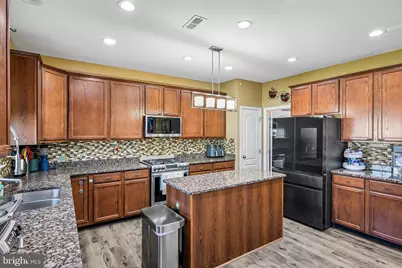 30 Granite Lane, Carneys Point, NJ 08069 - Photo 2