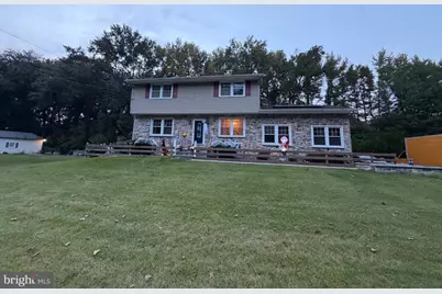274 S Pennsville Auburn Road, Carneys Point, NJ 08069 - Photo 1