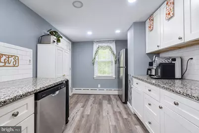 98 Railroad Avenue, Penns Grove, NJ 08069 - Photo 4
