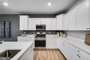 110 Grand Overlook Dr, Gettysburg, PA 17325 - Photo 2