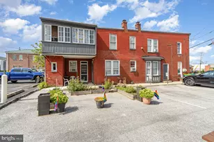 18 N Washington St, Gettysburg, PA 17325 - Photo 2