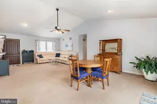 549 Grant Dr, Gettysburg, PA 17325 - Photo 6