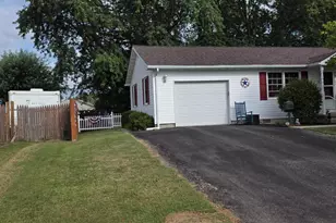 28 Bonniefield Cir, Gettysburg, PA 17325 - Photo 2