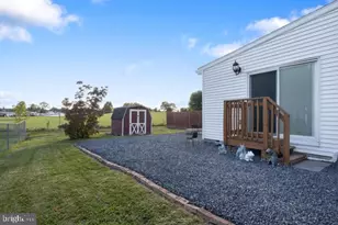 106 Billerbeck St, New Oxford, PA 17350 - Photo 28