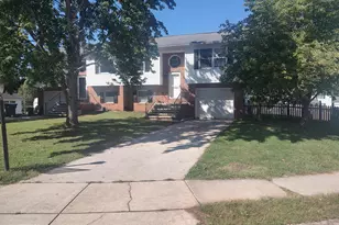 28 Town Cir, Abbottstown, PA 17301 - Photo 2