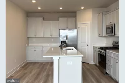 211 Grand Overlook, Gettysburg, PA 17325 - Photo 2
