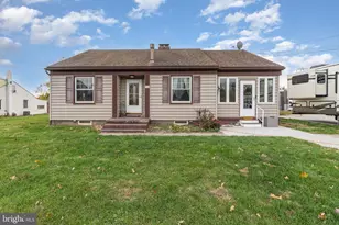 201 S Water St, New Oxford, PA 17350 - Photo 4