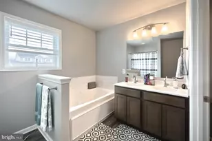 141 Oxford Blvd, New Oxford, PA 17350 - Photo 34