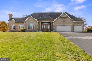 334 Rolling Ln, Abbottstown, PA 17301 - Photo 4