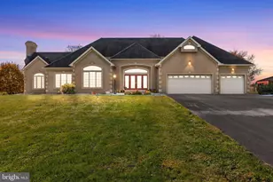 334 Rolling Ln, Abbottstown, PA 17301 - Photo 2