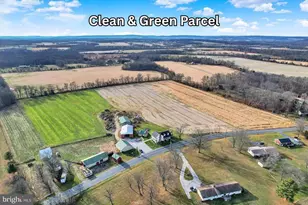 2894 Oxford Rd, New Oxford, PA 17350 - Photo 2