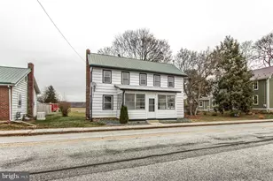 31 Water St, Fairfield, PA 17320 - Photo 2