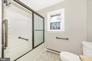 203 Franklin St, Fairfield, PA 17320 - Photo 16