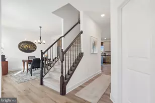 124 Flint Dr, Hanover, PA 17331 - Photo 2