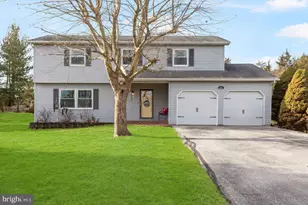 857 Hancock Dr, Gettysburg, PA 17325 - Photo 2