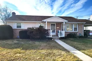 121 Michelle Dr, Mc Sherrystown, PA 17344 - Photo 1