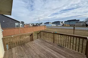 200 Skyview Cir, Hanover, PA 17331 - Photo 16