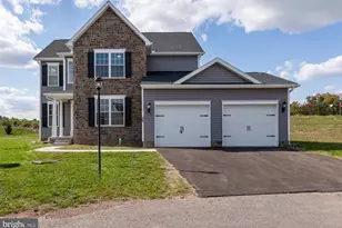 87 Eagle Ln, Hanover, PA 17331 - Photo 1