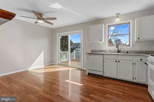 228 S Lincoln Dr, Hanover, PA 17331 - Photo 8