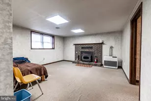 545 Hanover St, New Oxford, PA 17350 - Photo 28