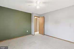 18 E Lakeview Dr, Littlestown, PA 17340 - Photo 14