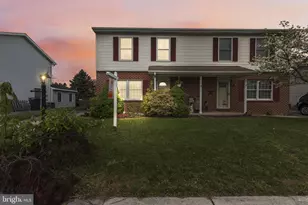 18 E Lakeview Dr, Littlestown, PA 17340 - Photo 2