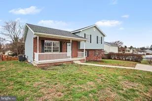 17 Mason-Dixon Dr, Littlestown, PA 17340 - Photo 2