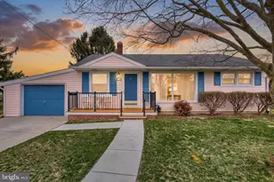 30 Lincoln Dr, Hanover, PA 17331 - Photo 2