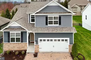 75 Garrison Falls Dr, Gettysburg, PA 17325 - Photo 2