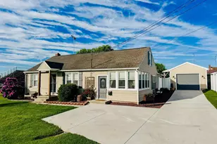 206 N Peters St, New Oxford, PA 17350 - Photo 1
