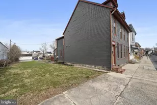 131 W Middle, Gettysburg, PA 17325 - Photo 2