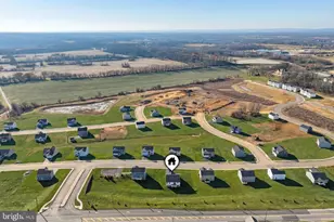 77 Summerfield Dr, Hanover, PA 17331 - Photo 6