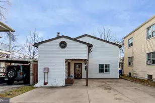 31 E Water St, Gettysburg, PA 17325 - Photo 1