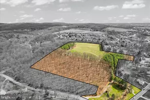 15 Maple Grove Rd, Hanover, PA 17331 - Photo 2