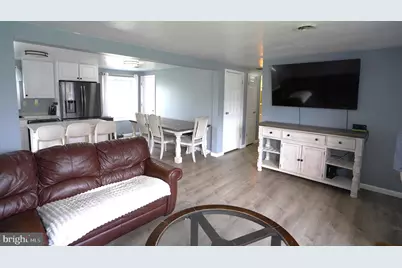 85 E Locust Lane, New Oxford, PA 17350 - Photo 4