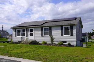 85 E Locust Ln, New Oxford, PA 17350 - Photo 1