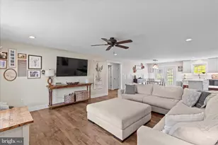 8 Orchard Dr, Hanover, PA 17331 - Photo 6