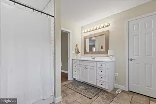 8 Orchard Dr, Hanover, PA 17331 - Photo 18