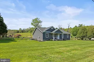 8 Orchard Dr, Hanover, PA 17331 - Photo 4