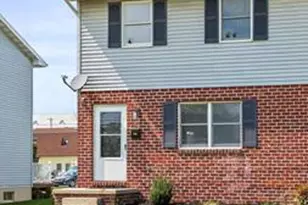 329 South St, Hanover, PA 17331 - Photo 4
