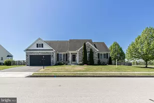 165 Lynx Dr, Hanover, PA 17331 - Photo 2
