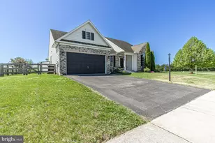165 Lynx Dr, Hanover, PA 17331 - Photo 4