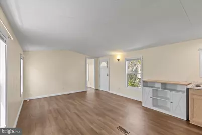 1104 W Elm Avenue, Hanover, PA 17331 - Photo 8