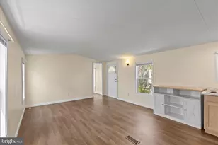 1104 W Elm Ave, Hanover, PA 17331 - Photo 8