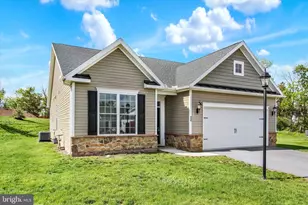 24 Flicker Ct, Gettysburg, PA 17325 - Photo 4