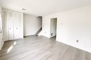 302 Hills Dr, Gettysburg, PA 17325 - Photo 2