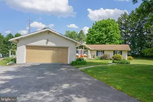 389 Basehoar Rd, Littlestown, PA 17340 - Photo 2