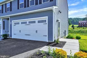 69 Summerfield Dr, Hanover, PA 17331 - Photo 4