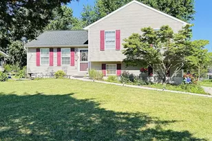 571 Hooker Dr, Gettysburg, PA 17325 - Photo 1