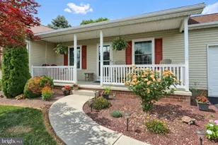 25 Fieldcrest Dr, Littlestown, PA 17340 - Photo 18